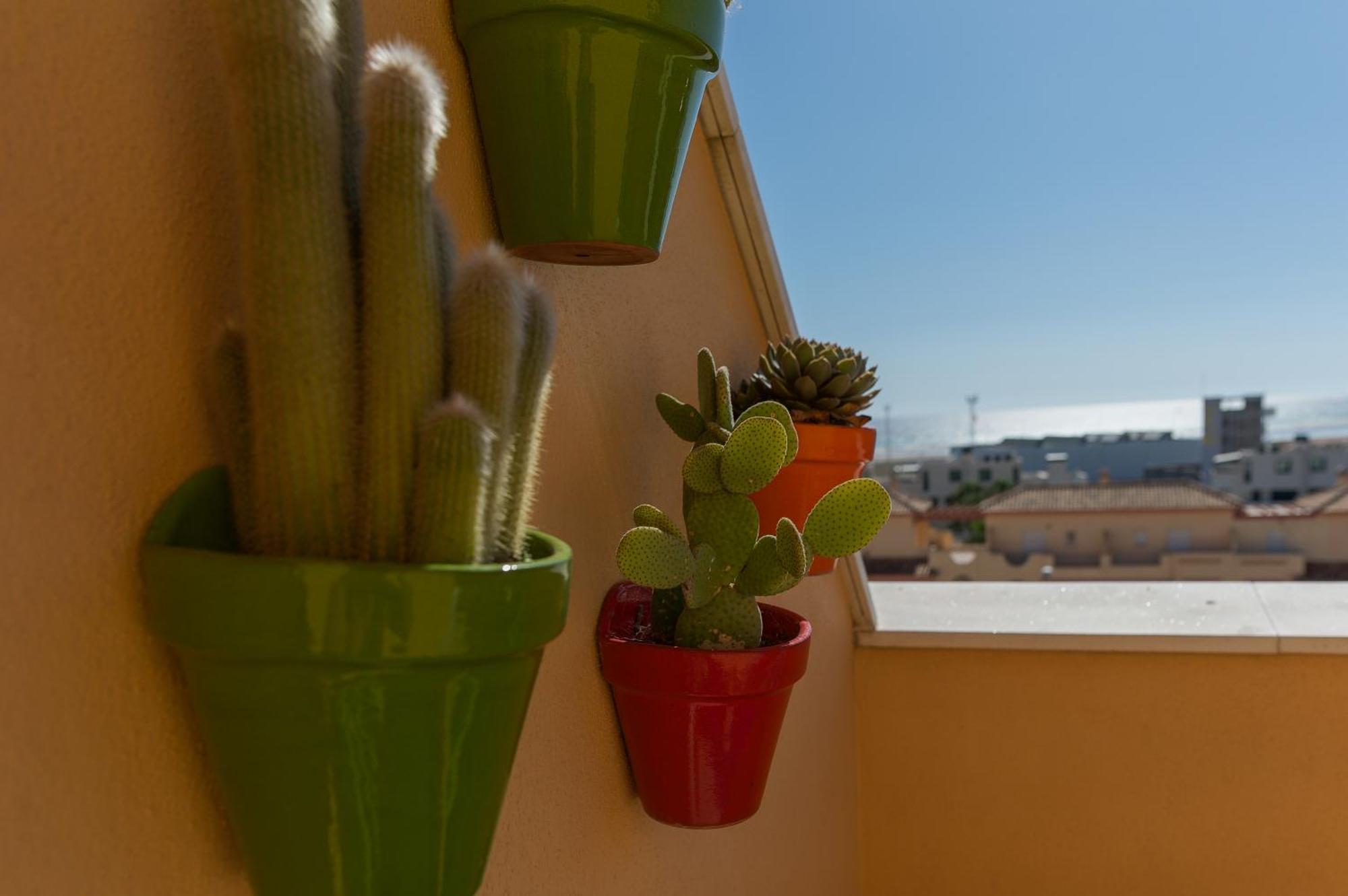 Deja Blue - Tarifa Rent Modern Penthouse Apartment Luaran gambar