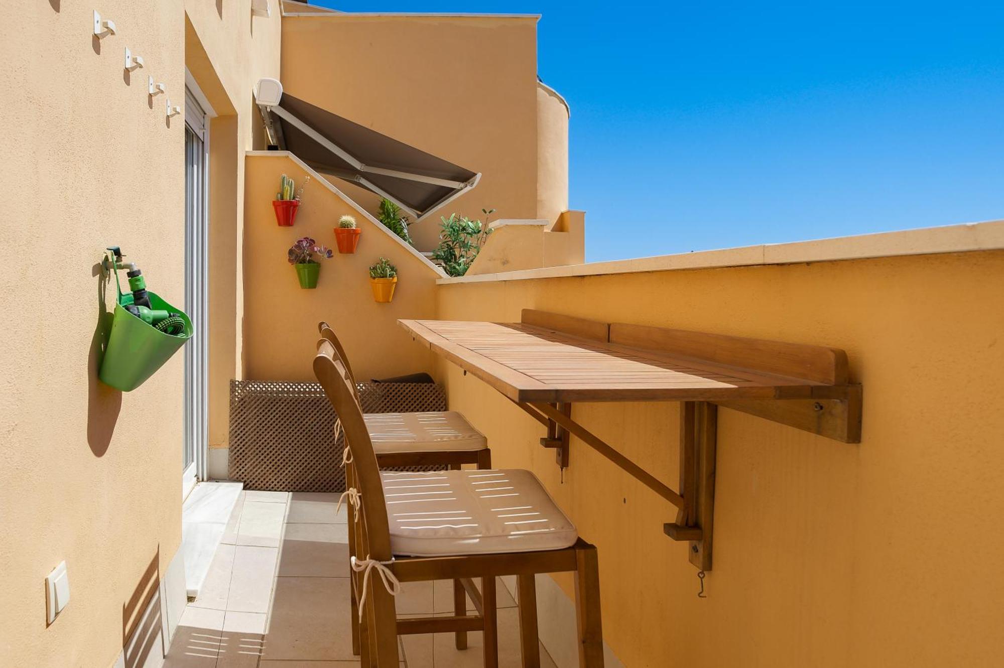 Deja Blue - Tarifa Rent Modern Penthouse Apartment Luaran gambar